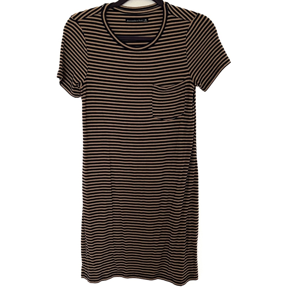 Abercrombie & Fitch Pocket Tee Dress in Navy and Tan Stripes, XS. T-shirt Dress